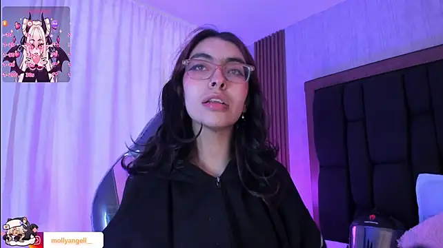 Molly_A's Live XXX Chat