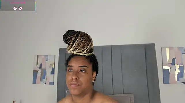 Chat XXX en directo de Sophia_Ebony