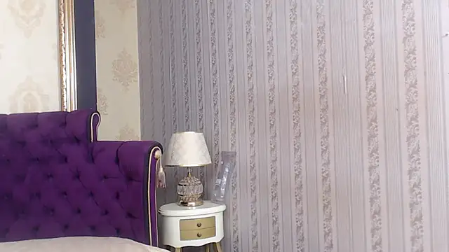 DeboraJensen Adlı Modelin Canlı XXX Sohbeti