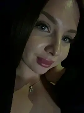 KrisMagnoly's Live XXX Chat