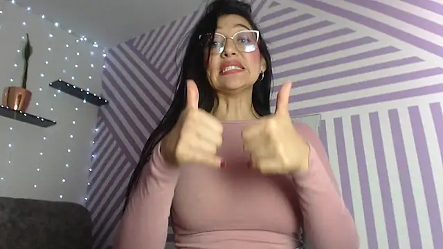 samanta_xi Adlı Modelin Canlı XXX Sohbeti