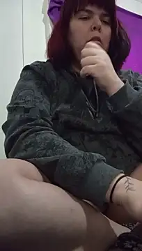 XXX chat uživo modela Lua_Purple