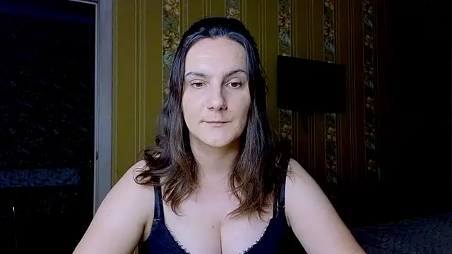 Miss-Understood Live XXX-Chat