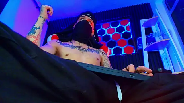 XXX chat uživo modela Black_Sshadow