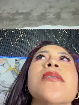 natasha__69 Adlı Modelin Canlı XXX Sohbeti