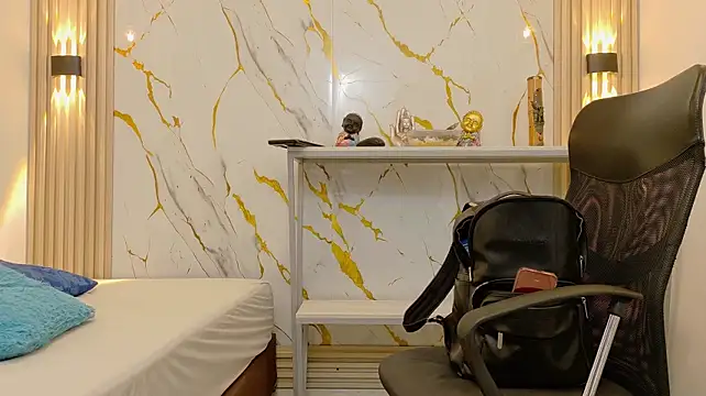 Max_silver_ Adlı Modelin Canlı XXX Sohbeti