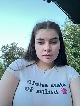 Chat +18 de EllyNora ao vivo