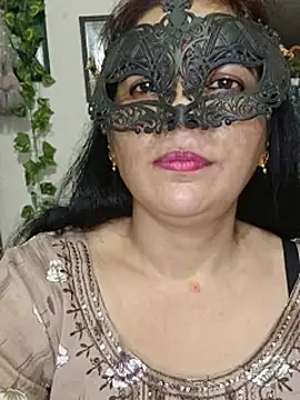 BhabhiPooja69 Adlı Modelin Canlı XXX Sohbeti