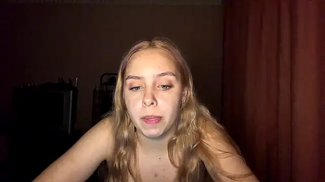 Chat +18 de MadisonBuckaloo ao vivo