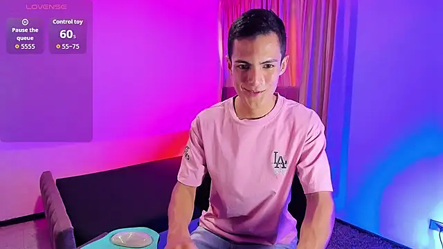 Matiius18 网络视讯表演