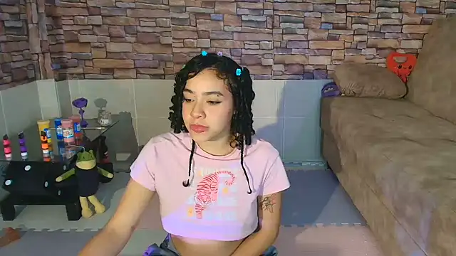 Chatroom XXX en direct de Dhalila_