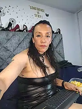 Shantey_LaurentのライブXXXチャット