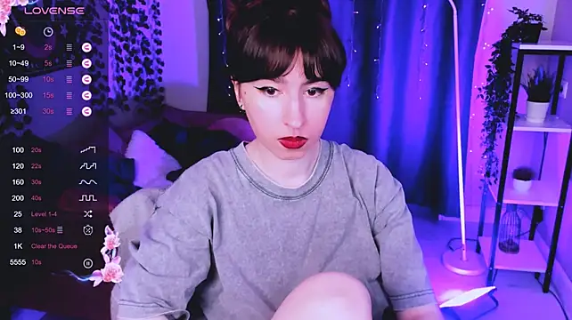 Lily_xBabe Chat XXX in diretta