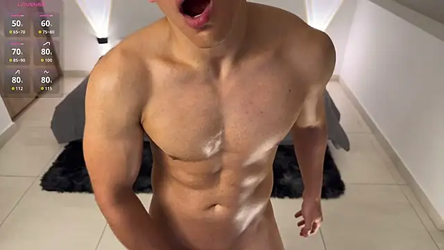 Maxx_Lancaster Adlı Modelin Canlı XXX Sohbeti