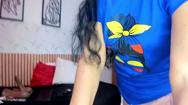 AnnaArela 即時 XXX 聊天