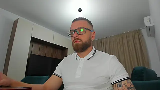 แชท XXX สดของ Findom_guy