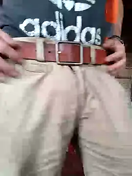 Exhibguy16's Live XXX Chat