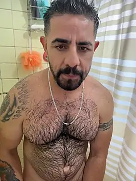 wolfbucker live XXX chat