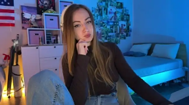צ'אט XXX בשידור חי של LinaWitch