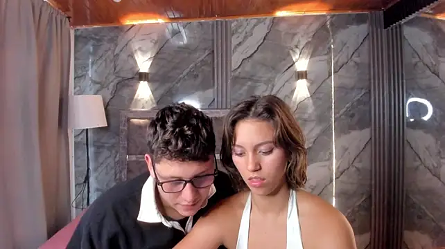 Manson_and_Zoe's Live XXX Chat