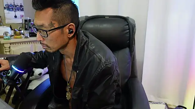 Ghost11_11's Live XXX Chat