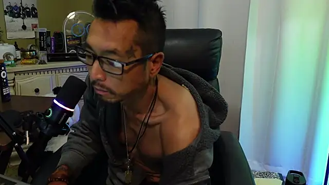 Ghost11_11's Live XXX Chat