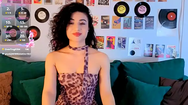 Chat +18 de Maya_Rogerss ao vivo