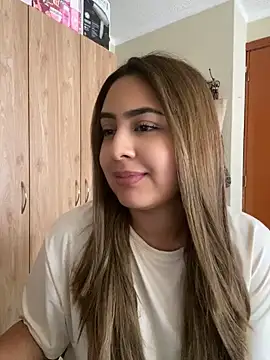 Chat XXX en directo de Miabonnett_