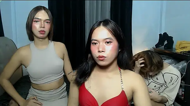 Chat XXX en directo de Redmill_collins