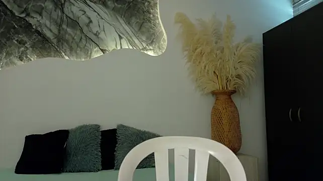 Monyel_Blake Live XXX-chat