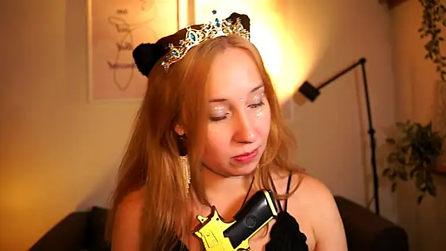 Enchantyy Adlı Modelin Canlı XXX Sohbeti