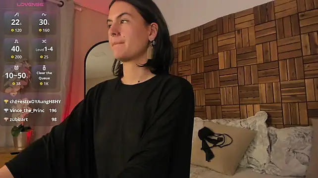 freyaa__1 Adlı Modelin Canlı XXX Sohbeti