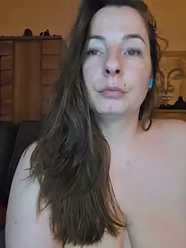 cristalines Adlı Modelin Canlı XXX Sohbeti