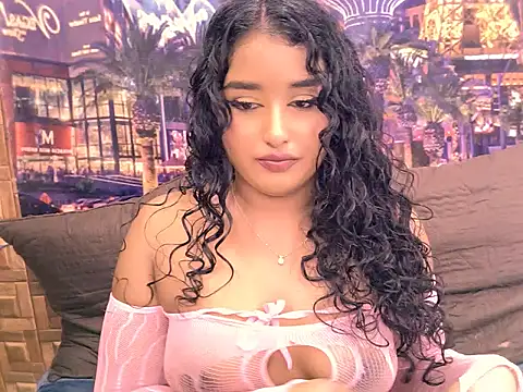 IndianAngel4u Adlı Modelin Canlı XXX Sohbeti