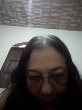 צ'אט XXX בשידור חי של catdool