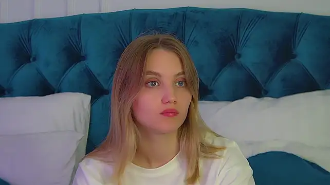 دردشة StacyEvances الجنسية المباشرة