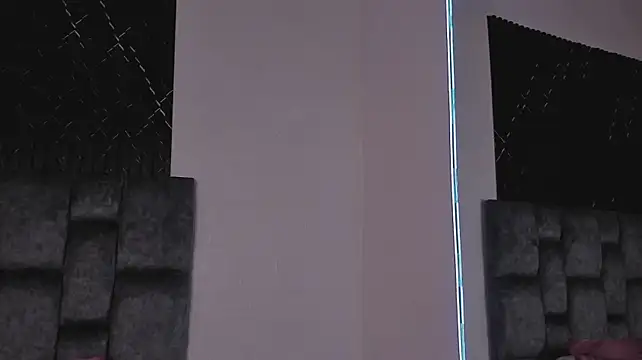 XXX chat uživo modela Alexxus_Smith
