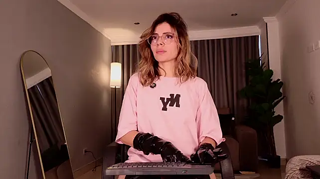 دردشة MyMayte الجنسية المباشرة