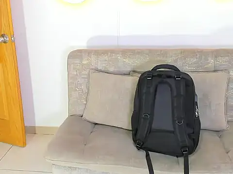 دردشة ArohomLester_ الجنسية المباشرة