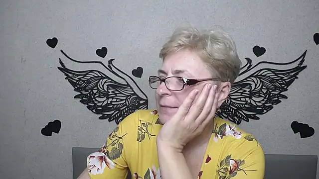 EmiliaGree Chat XXX in diretta