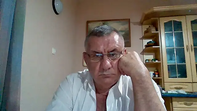 Show modela machomale3 na web-kameri