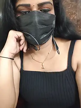 soundharya_tamil Adlı Modelin Canlı XXX Sohbeti