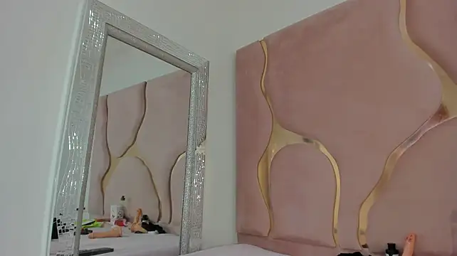 honeyhtx Adlı Modelin Canlı XXX Sohbeti