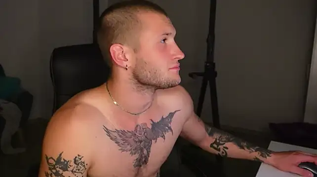 Igor_Wilde élő XXX-chatje