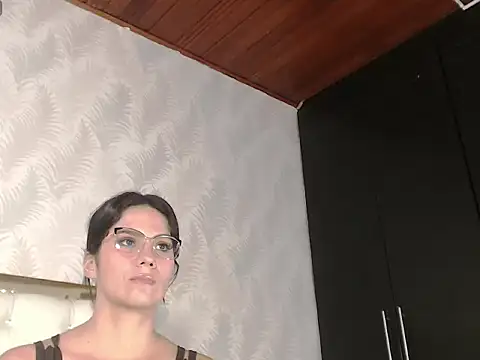 kary_noir's Live XXX Chat