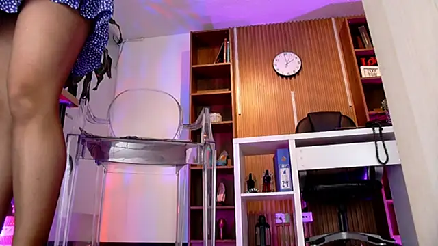 colete_milf Adlı Modelin Canlı XXX Sohbeti