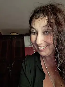 GypsyEsmeralda Chat XXX live
