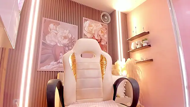 tifannygrey_ Adlı Modelin Canlı XXX Sohbeti