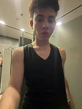 yoursexyjose 现场XXX聊天