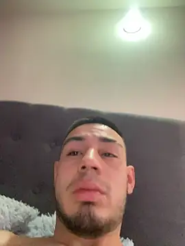 Taylor_DiamondBoy Adlı Modelin Canlı XXX Sohbeti